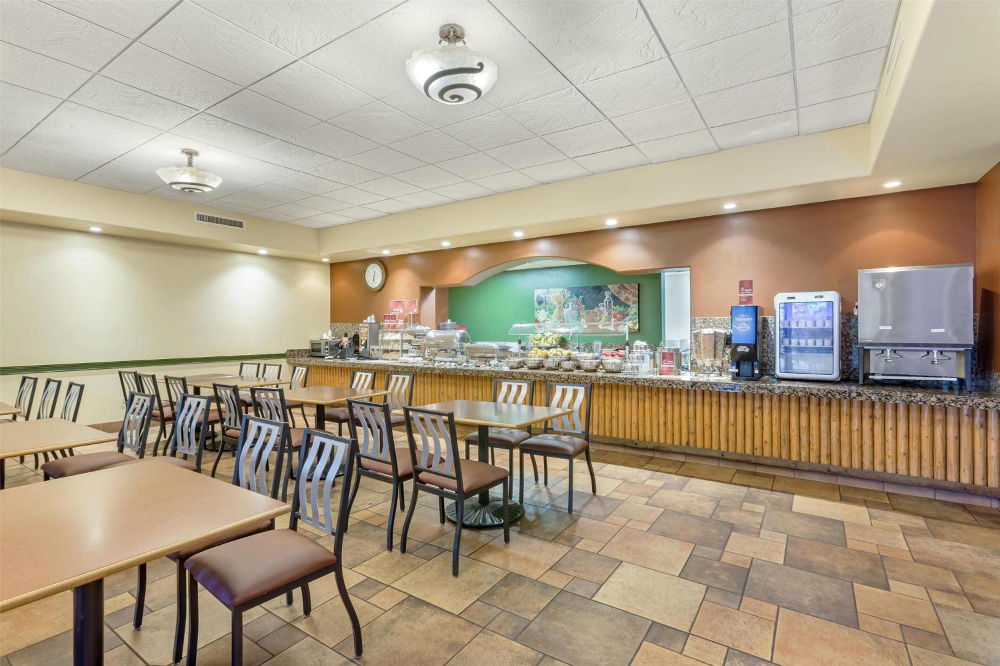 Hotel Western Arroyo Roble & Creekside 3*